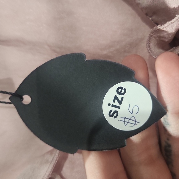 Violet Light Pink Ruffle Top Small - Picture 10 of 10